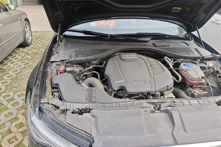 Used Audi A6L 2018 35 TFSI Collector's Edition Engine Bay Right