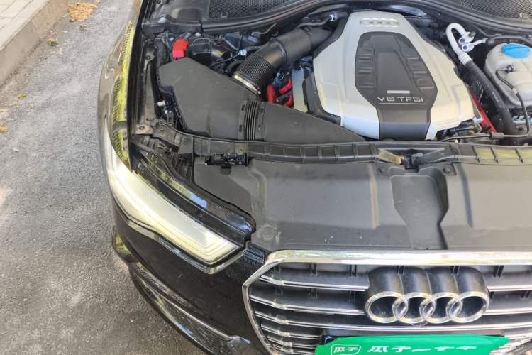 Used Audi A6L 2018 30th Anniversary Edition 45 TFSI quattro Sport model Engine Bay Right