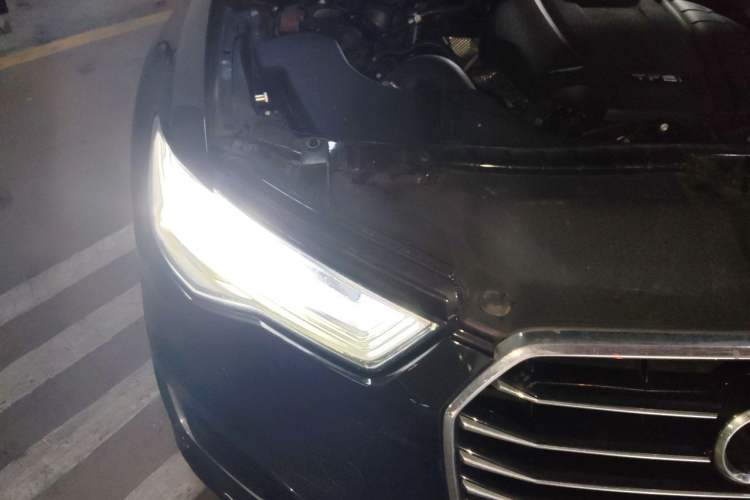 Used Audi A6L 2018 30th Anniversary Edition TFSI Trendy Model Engine Bay Right