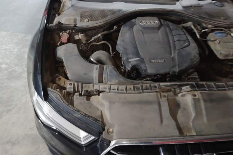 Used Audi A6L 2018 30th Anniversary Edition TFSI Trendy Model Engine Bay Right