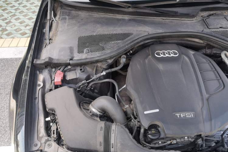 Used Audi A6L 2018 30th Anniversary Edition 35 TFSI Fashion Model Engine Bay Right