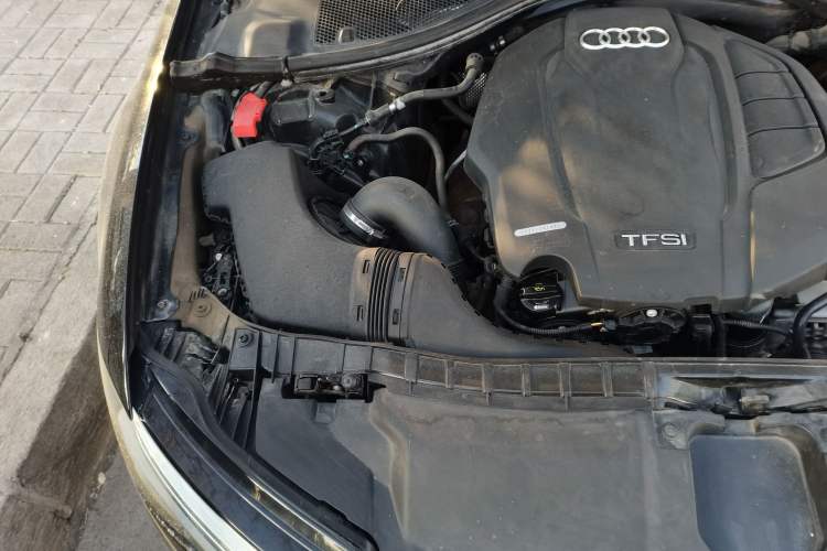 Used Audi A6L 2018 30th Anniversary Edition TFSI Trendy Model Engine Bay Right
