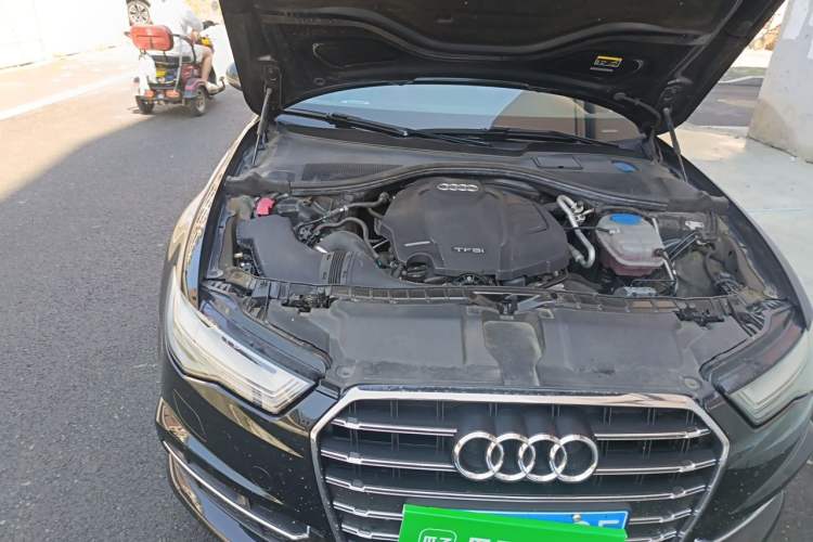 Used Audi A6L 2018 35 TFSI Collector's Edition Engine Bay Right