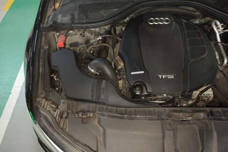 Used Audi A6L 2018 30th Anniversary Edition 35 TFSI Fashion Model Engine Bay Right