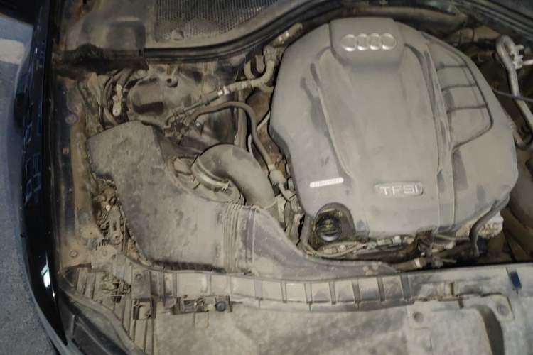 Used Audi A6L 2018 30th Anniversary Edition 35 TFSI Sport Edition Engine Bay Right