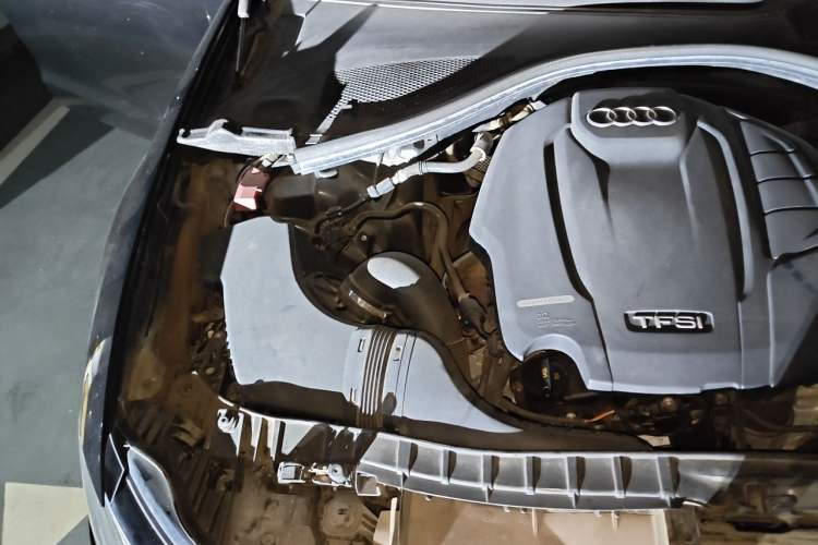 Used Audi A6L 2018 35 TFSI Collector's Edition Engine Bay Right