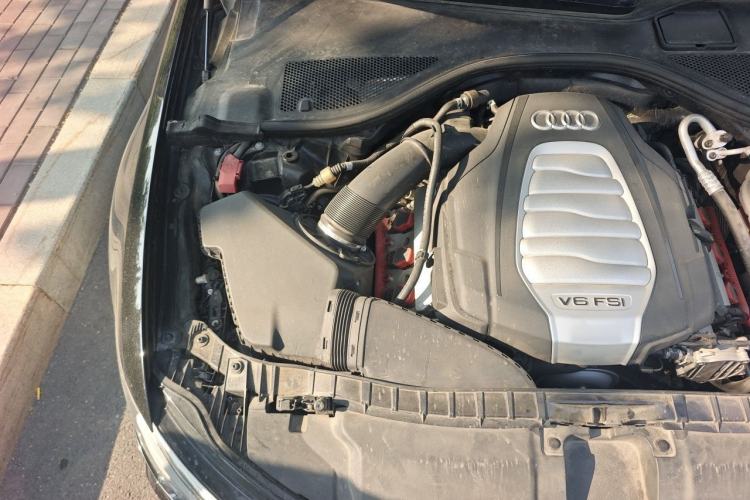 Used Audi A6L 2018 30th Anniversary Edition 30 FSI Style Model Engine Bay Right