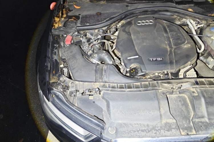 Used Audi A6L 2018 30th Anniversary Edition TFSI Trendy Model Engine Bay Right