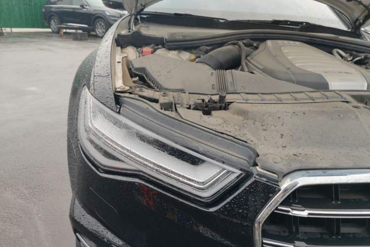 Used Audi A6L 2018 30th Anniversary Edition 30 FSI Style Model Engine Bay Right