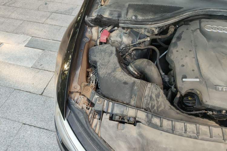 Used Audi A6L 2018 30th Anniversary Edition TFSI Trendy Model Engine Bay Right