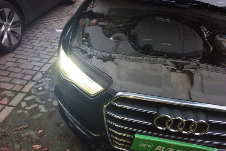 Used Audi A6L 2018 30th Anniversary Edition 35 TFSI Fashion Model Engine Bay Right