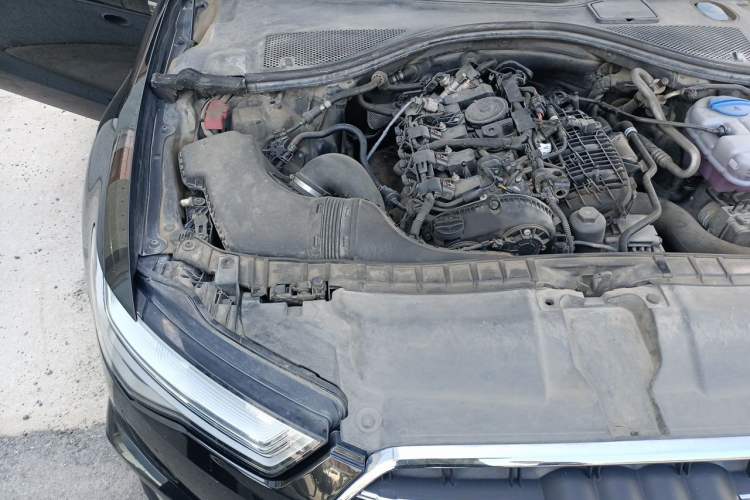 Used Audi A6L 2018 35 TFSI Collector's Edition Engine Bay Right