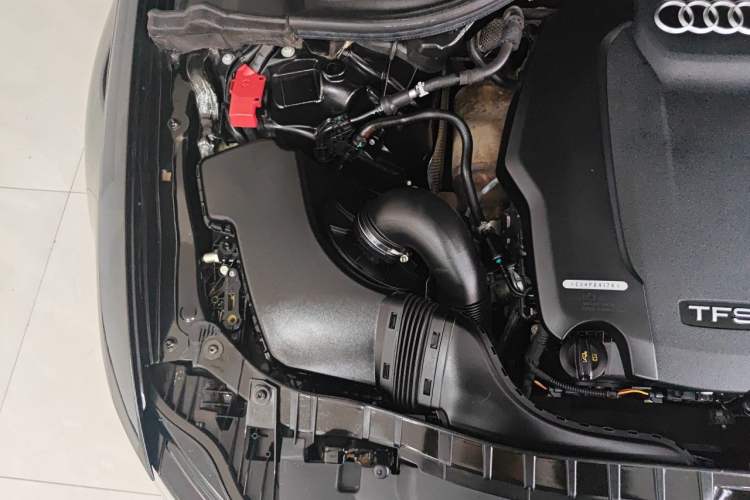 Used Audi A6L 2018 30th Anniversary Edition 35 TFSI Fashion Model Engine Bay Right