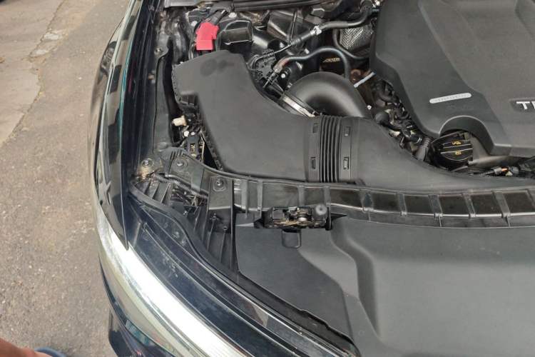 Used Audi A6L 2018 30th Anniversary Edition 35 TFSI Fashion Model Engine Bay Right