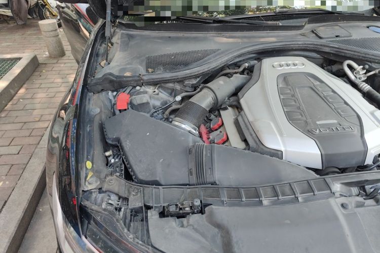 Used Audi A6L 2018 30th Anniversary Edition 45 TFSI quattro Luxury Model Engine Bay Right