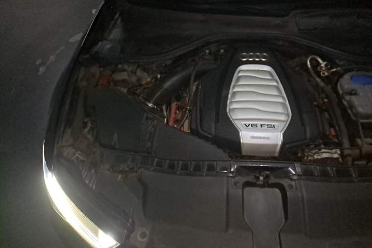 Used Audi A6L 2018 30th Anniversary Edition 30 FSI Style Model Engine Bay Right