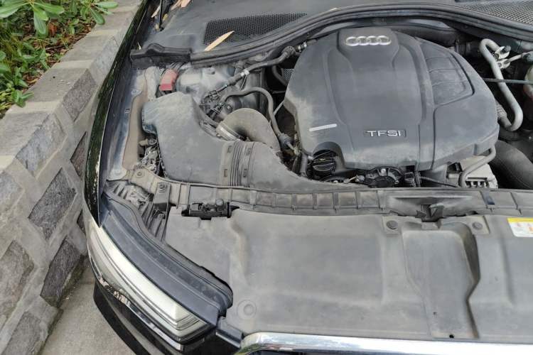 Used Audi A6L 2018 30th Anniversary Edition 35 TFSI Fashion Model Engine Bay Right