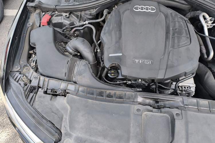Used Audi A6L 2018 30th Anniversary Edition 35 TFSI Sport Edition Engine Bay Right
