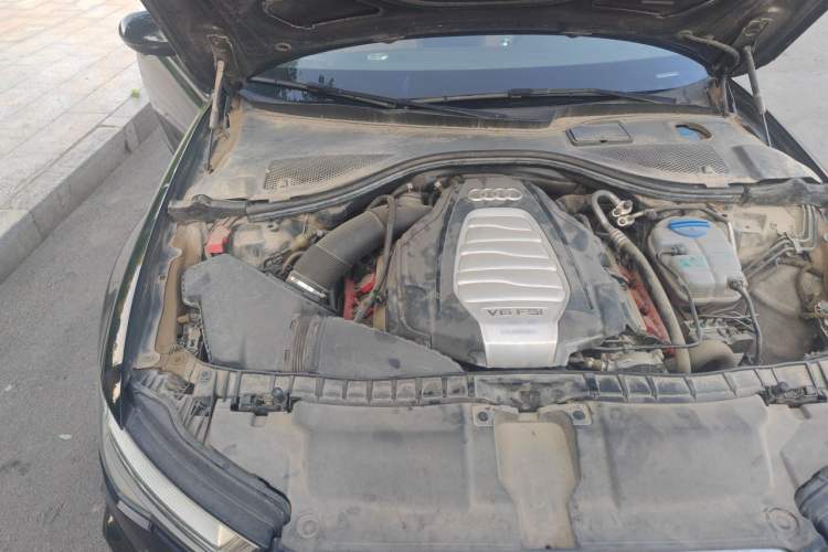 Used Audi A6L 2018 30th Anniversary Edition 30 FSI Style Model Engine Bay Right