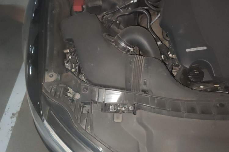 Used Audi A6L 2018 30th Anniversary Edition TFSI Trendy Model Engine Bay Right