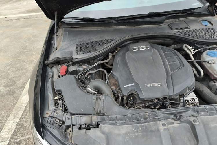 Used Audi A6L 2018 30th Anniversary Edition TFSI Trendy Model Engine Bay Right