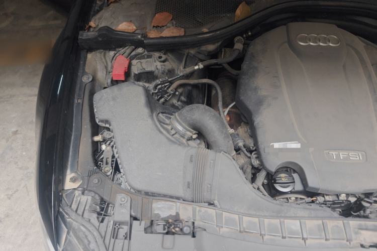 Used Audi A6L 2018 30th Anniversary Edition 35 TFSI Sport Edition Engine Bay Right