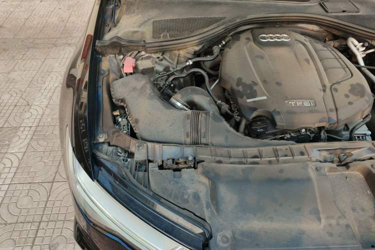 Used Audi A6L 2018 30th Anniversary Edition 35 TFSI Fashion Model Engine Bay Right