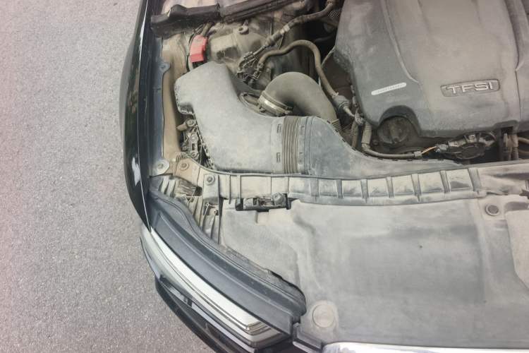 Used Audi A6L 2018 30th Anniversary Edition 35 TFSI Sport Edition Engine Bay Right