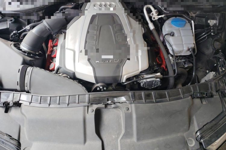 Used Audi A6L 2018 30th Anniversary Edition 45 TFSI quattro Sport model Engine Bay