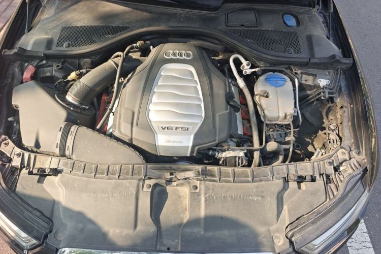 Used Audi A6L 2018 30th Anniversary Edition 30 FSI Style Model Engine Bay