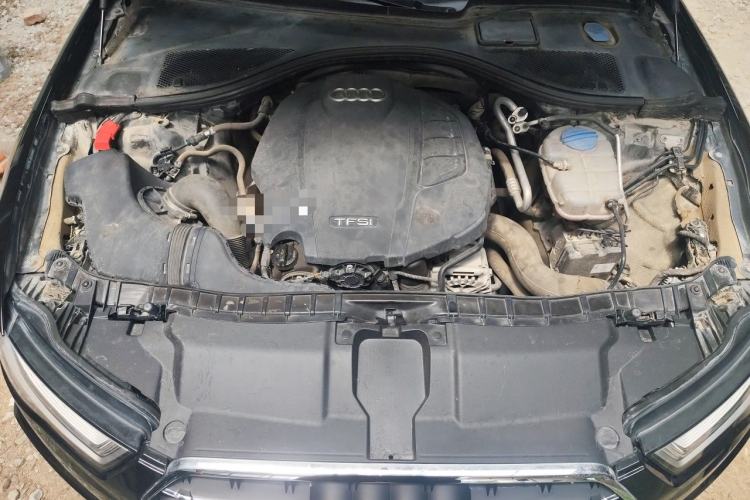 Used Audi A6L 2018 30th Anniversary Edition 35 TFSI Fashion Model Engine Bay