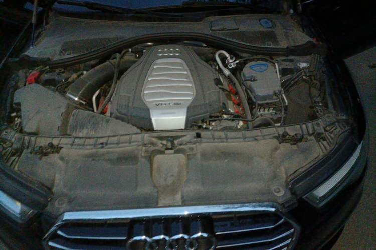 Used Audi A6L 2018 30th Anniversary Edition 30 FSI Style Model Engine Bay