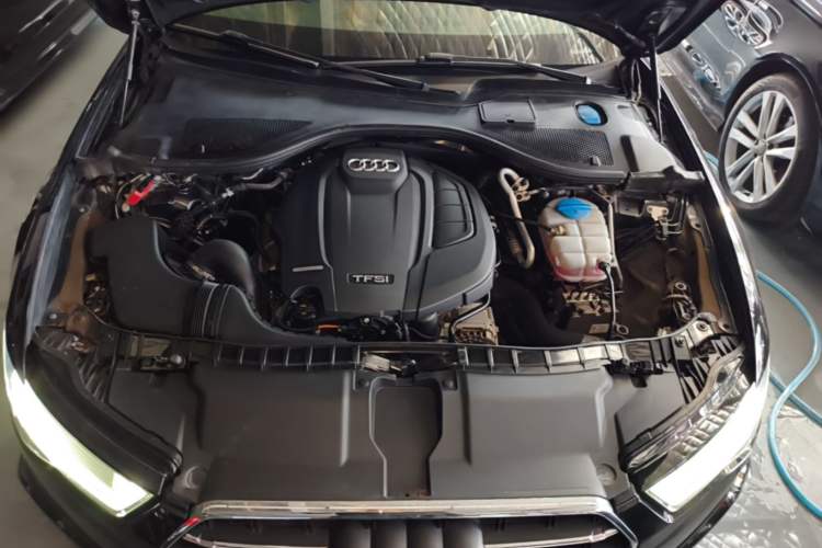 Used Audi A6L 2018 35 TFSI Collector's Edition Engine Bay
