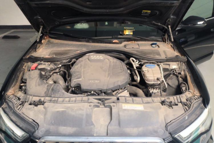 Used Audi A6L 2018 30th Anniversary Edition 35 TFSI Fashion Model Engine Bay