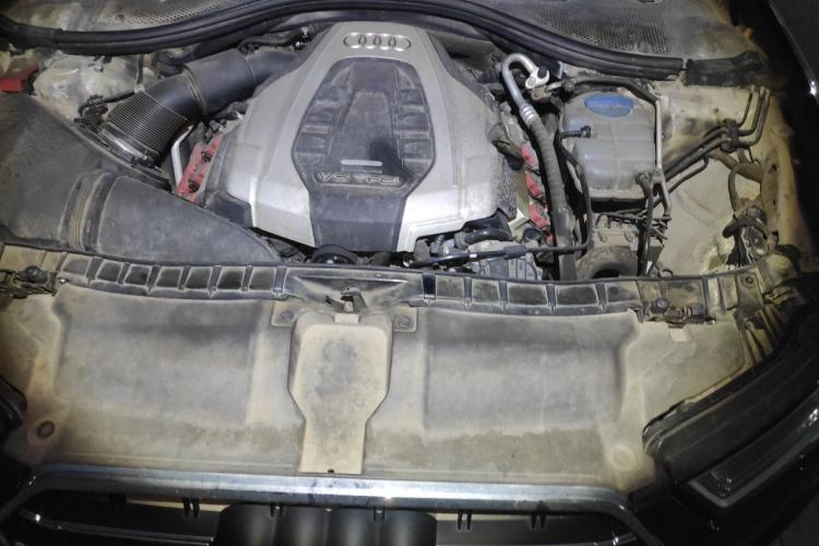 Used Audi A6L 2018 30th Anniversary Edition 45 TFSI quattro Luxury Model Engine Bay