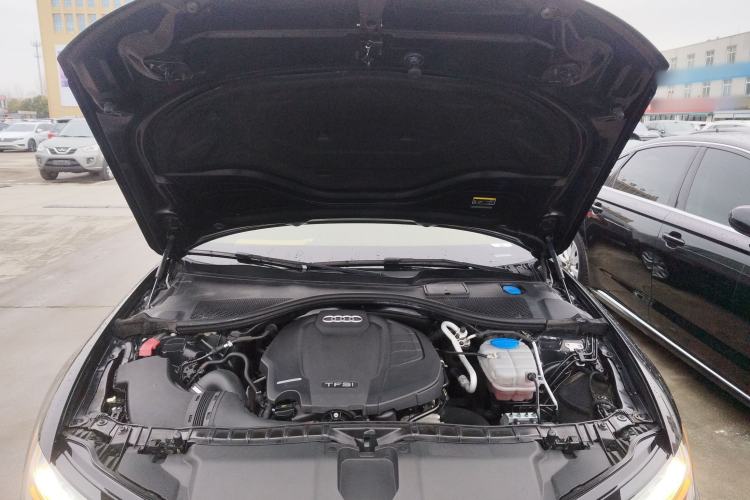Used Audi A6L 2018 30th Anniversary Edition 35 TFSI Fashion Model Engine Bay