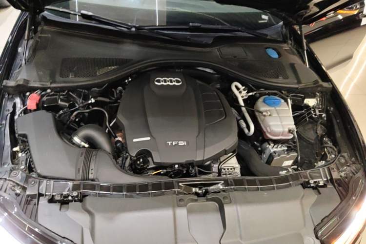 Used Audi A6L 2018 30th Anniversary Edition 35 TFSI Fashion Model Engine Bay