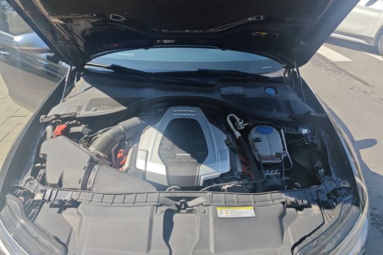 Used Audi A6L 2018 30th Anniversary Edition 45 TFSI quattro Sport model Engine Bay