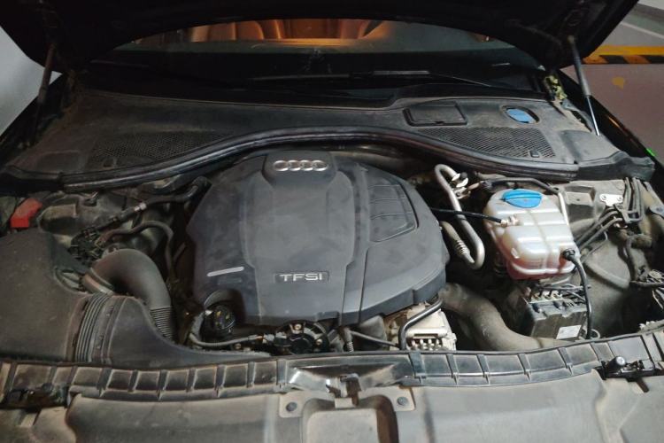 Used Audi A6L 2018 30th Anniversary Edition 35 TFSI Fashion Model Engine Bay