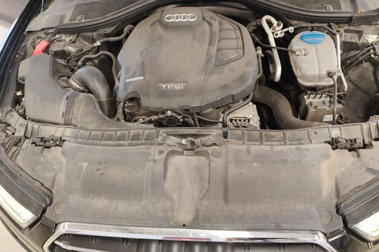Used Audi A6L 2018 30th Anniversary Edition 35 TFSI Fashion Model Engine Bay