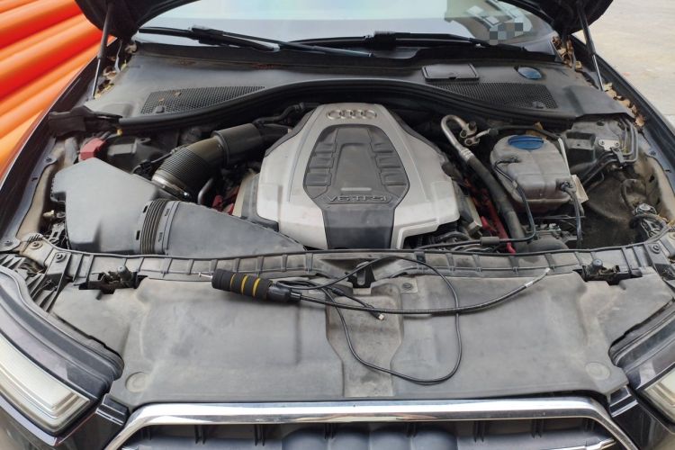 Used Audi A6L 2018 30th Anniversary Edition 45 TFSI quattro Sport model Engine Bay
