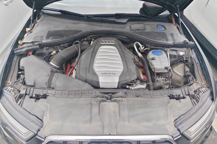 Used Audi A6L 2018 30th Anniversary Edition 30 FSI Style Model Engine Bay