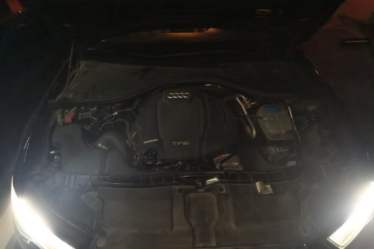 Used Audi A6L 2018 30th Anniversary Edition 35 TFSI Fashion Model Engine Bay