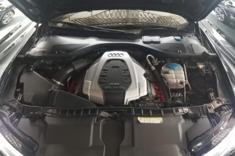 Used Audi A6L 2018 30th Anniversary Edition 45 TFSI quattro Luxury Model Engine Bay