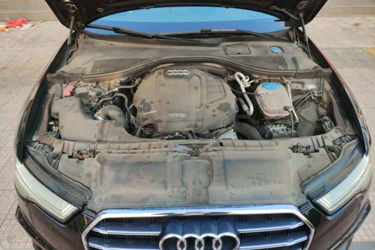 Used Audi A6L 2018 30th Anniversary Edition 35 TFSI Fashion Model Engine Bay