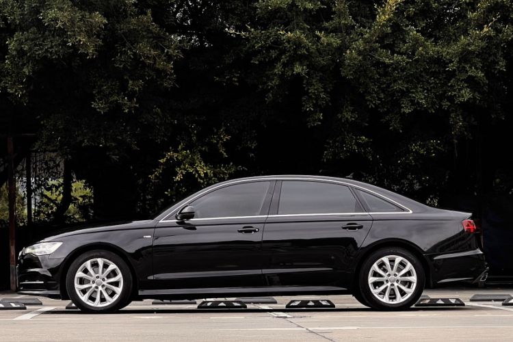 Used Audi A6L 2018 30th Anniversary Edition 35 TFSI Fashion Model Exterior 11