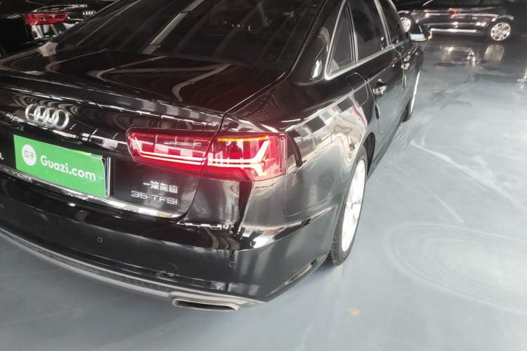 Used Audi A6L 2018 30th Anniversary Edition 35 TFSI Fashion Model Exterior 3