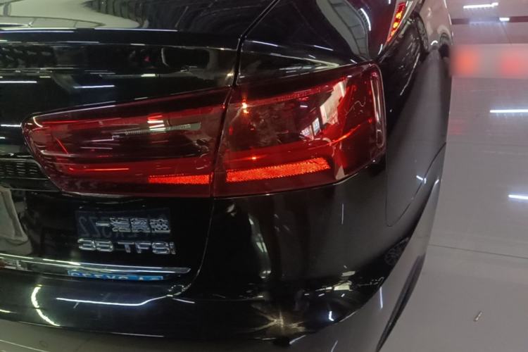 Used Audi A6L 2018 30th Anniversary Edition 35 TFSI Fashion Model Exterior 3
