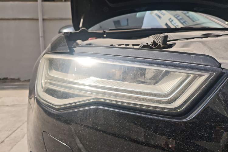 Used Audi A6L 2018 30th Anniversary Edition 35 TFSI Fashion Model Exterior 3
