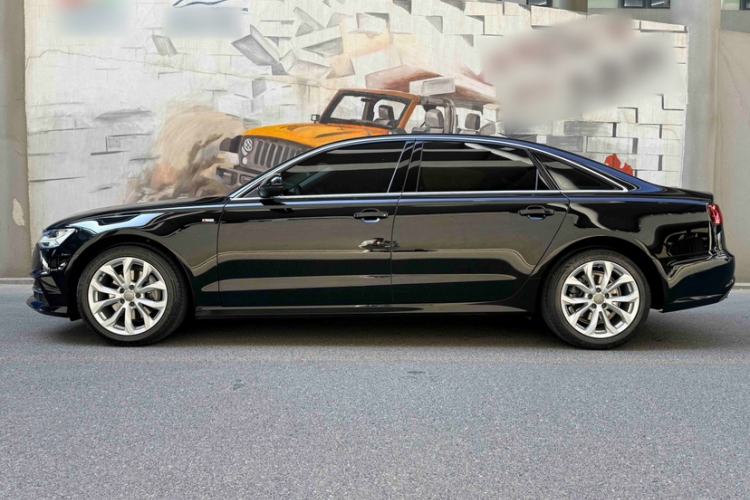 Used Audi A6L 2018 30th Anniversary Edition 35 TFSI Fashion Model Exterior 3